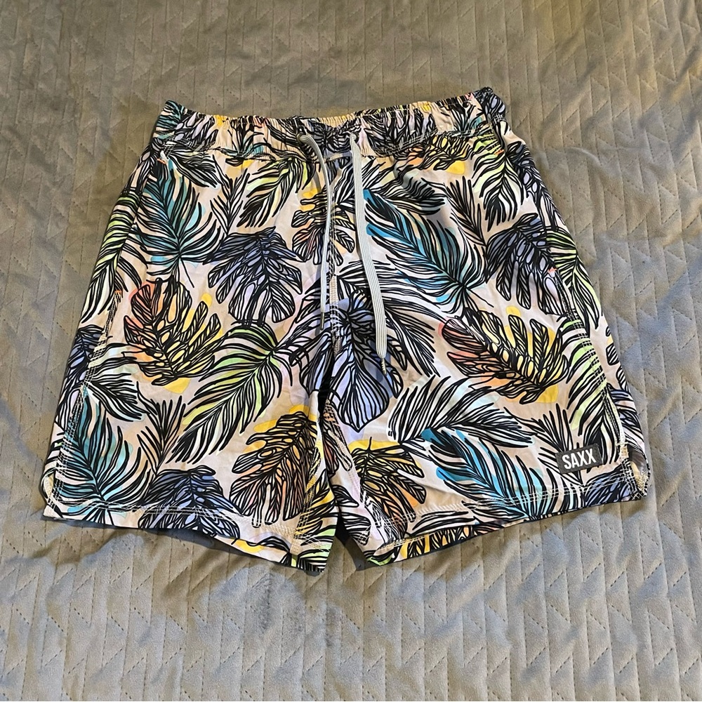 Saxx lined shorts mens‎ size small NWOT